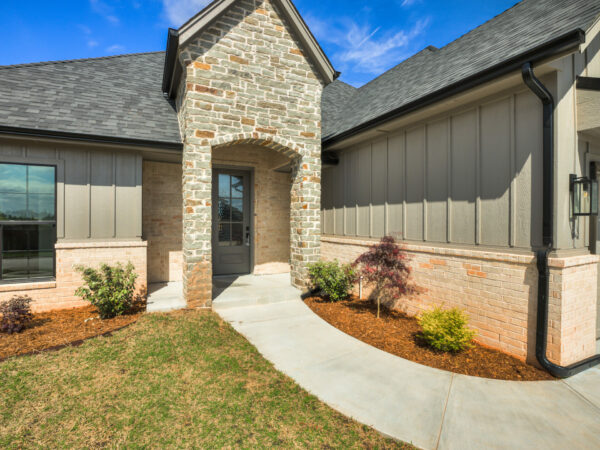 home exterior, exterior design, new construction, home for sale, homes in Norman, Norman OK