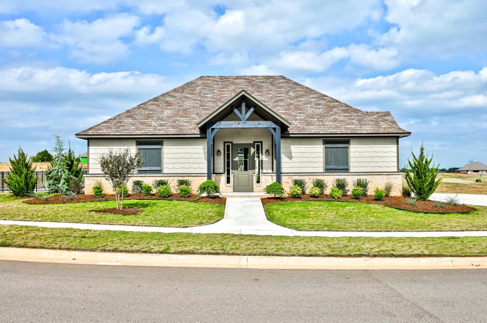 Clubhouse in Vintage Creek neighborhood in Norman